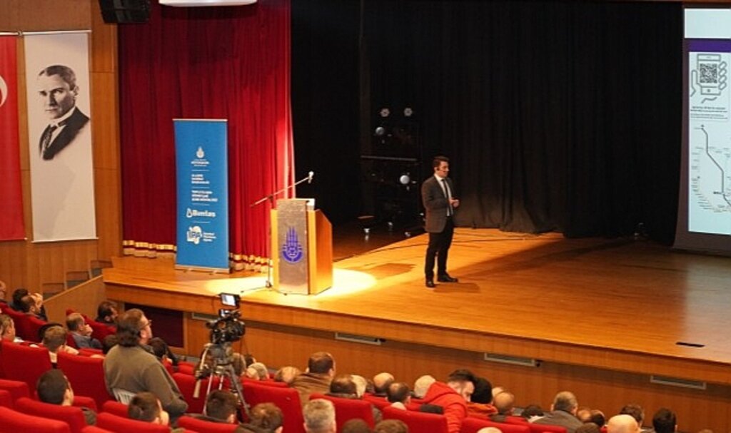 İngilizce Bilmeyen Direksiyona Geçemeyecek