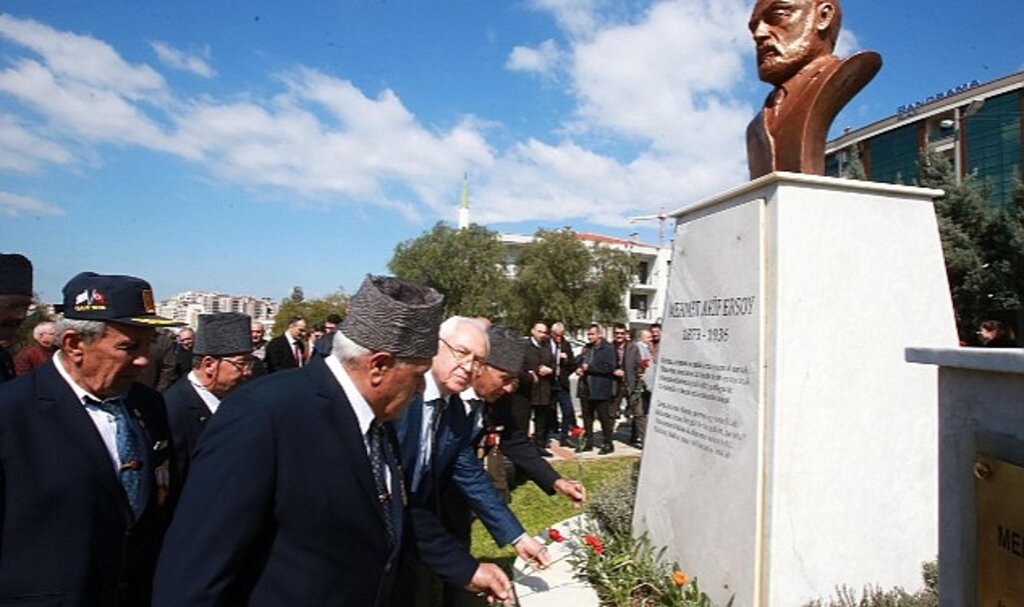 İstiklal Marşı'nın Kabulü'nün 102. yılı kutlandı