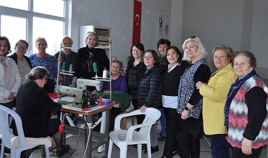 Karaburun Dayanışması Kadın Emeğiyle Geleceği 'Dokuyor'