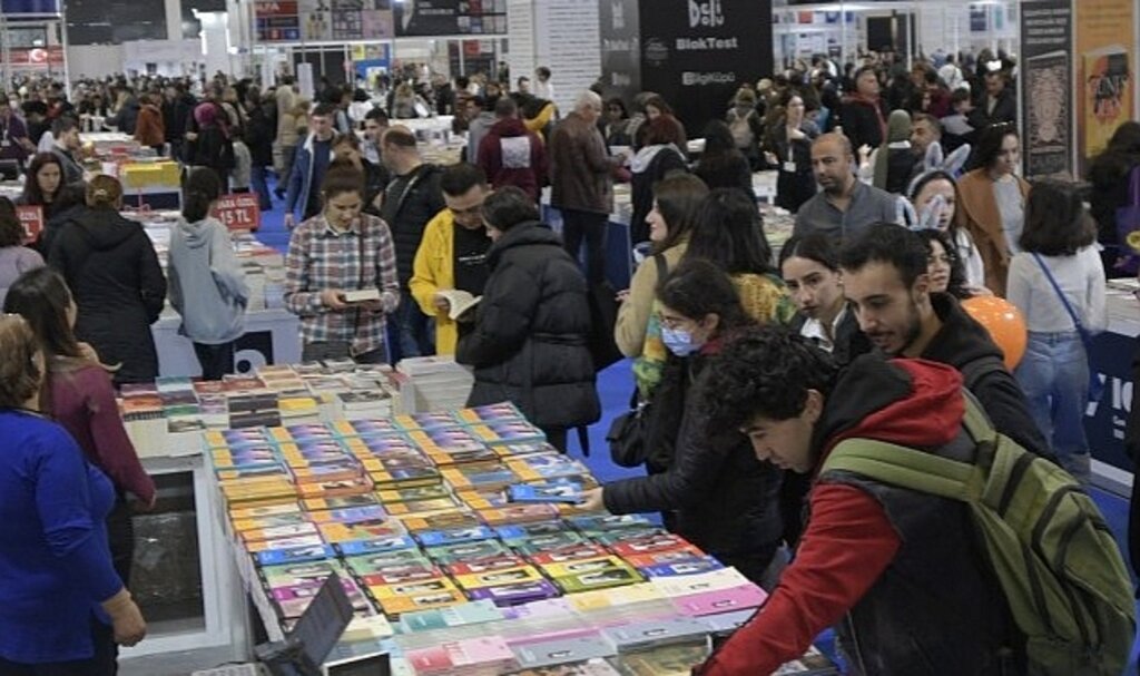 TÜYAP Kitap Fuarı, Fuar İzmir'de kapılarını açtı
