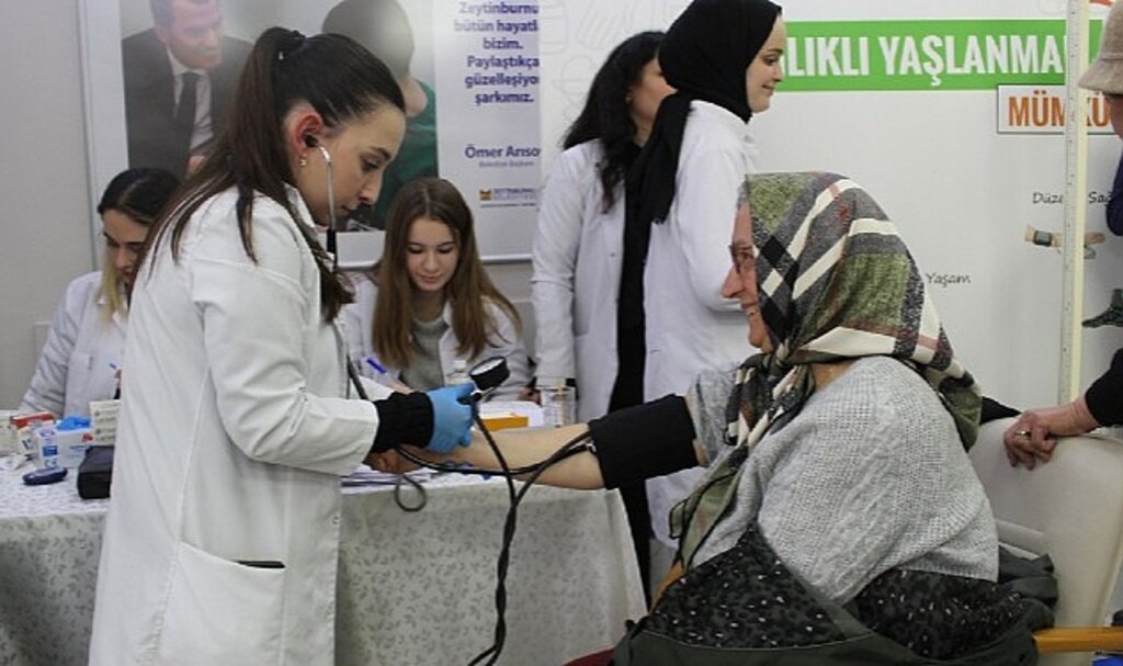 'Yaşlılara Saygı Haftası'nda Aktif Yaşlanma Bilgilendirme Semineri