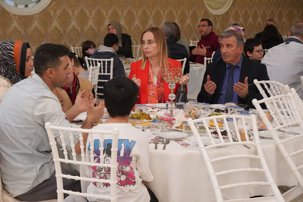 Atakum Belediyesi’nden dayanışma sofrası 