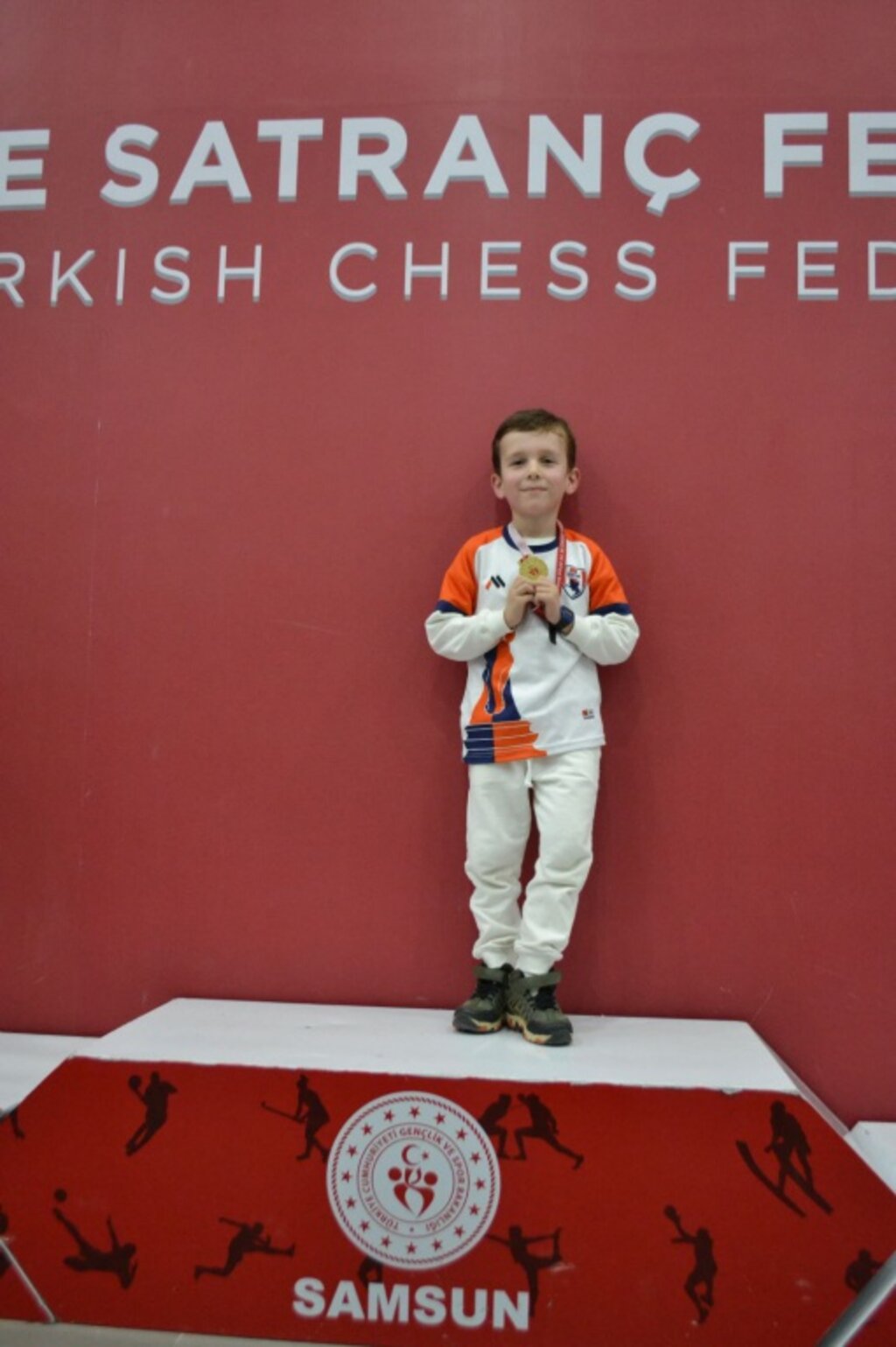 MİNİK ÖĞRENCİ ALİ MUHİTTİN DOĞRAMACI'NIN BÜYÜK BAŞARISI