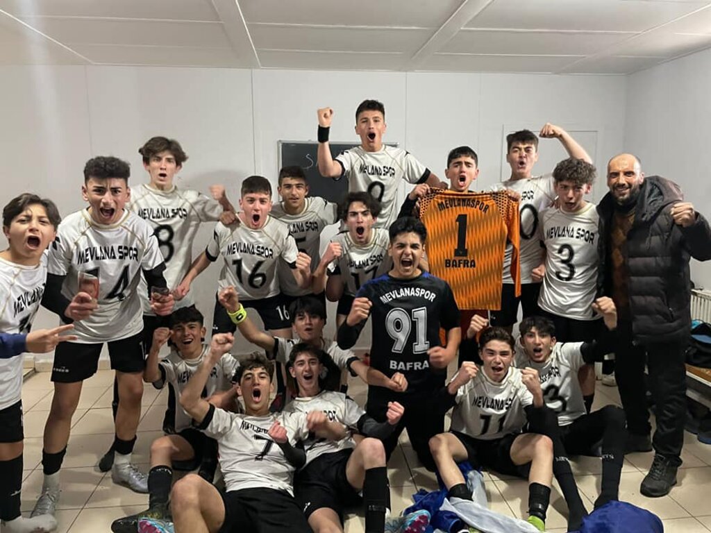 BAFRA MEVLANASPOR U 16 TAKIMI TÜRKİYE FİNALLERİ'NDE