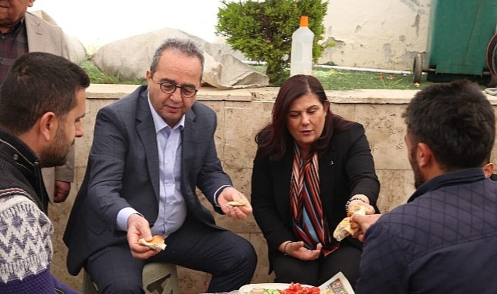 Aydın Büyükşehir Belediye Başkanı Özlem Çerçioğlu Köşk'te Vatandaşlarla Buluştu