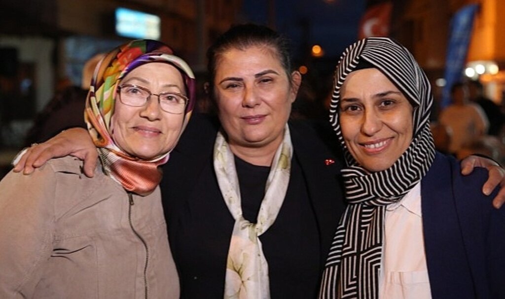 Binlerce Aydınlı Büyükşehir'in İftar Spfralarında Buluşmaya Devam Ediyor