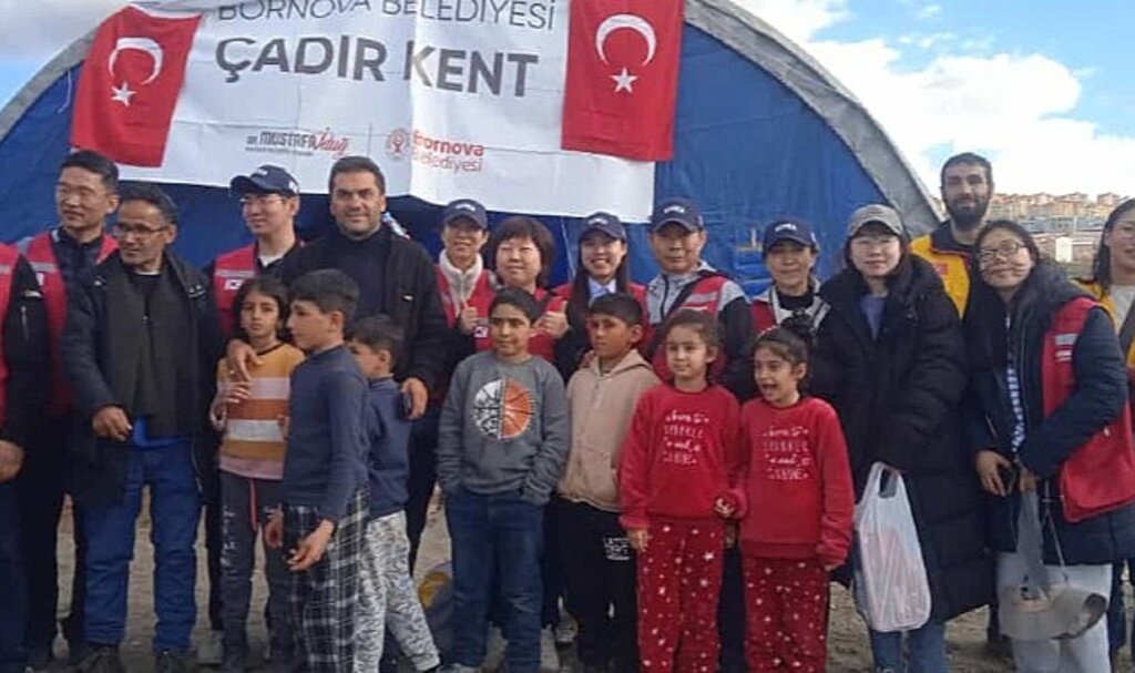 Bornova Belediyesi'nin kreşine Kore'den ve Türk askerinden destek