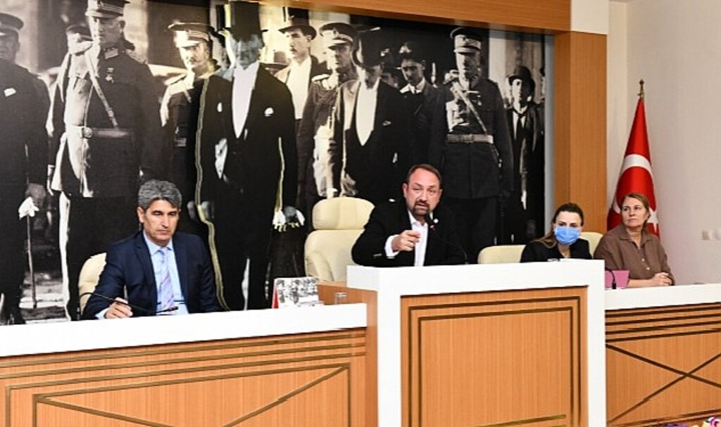 Çiğli'nin Genç Başkanından Gençlere Müjde