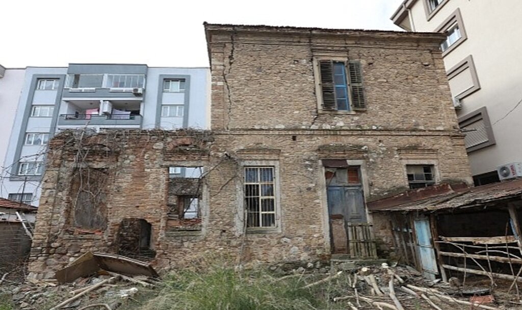 Gaziemir'in en eski yapısı yeniden doğacak