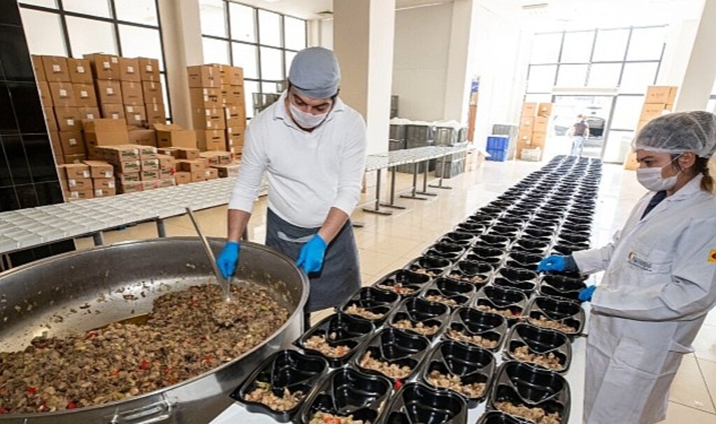 İzmir Büyükşehir'den 75 bin haneye bayram müjdesi