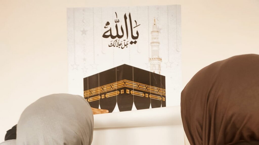 ASARCIK'TA OKUL DUVARLARI GÖRSELLERLE ZENGİNLEŞİYOR