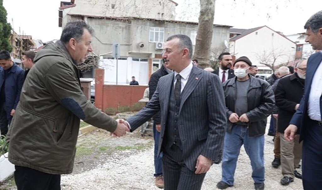 Kocaeli Büyükşehir'in katkılarıyla tamamlanan Kartepe İstasyon Camii ibadete açıldı