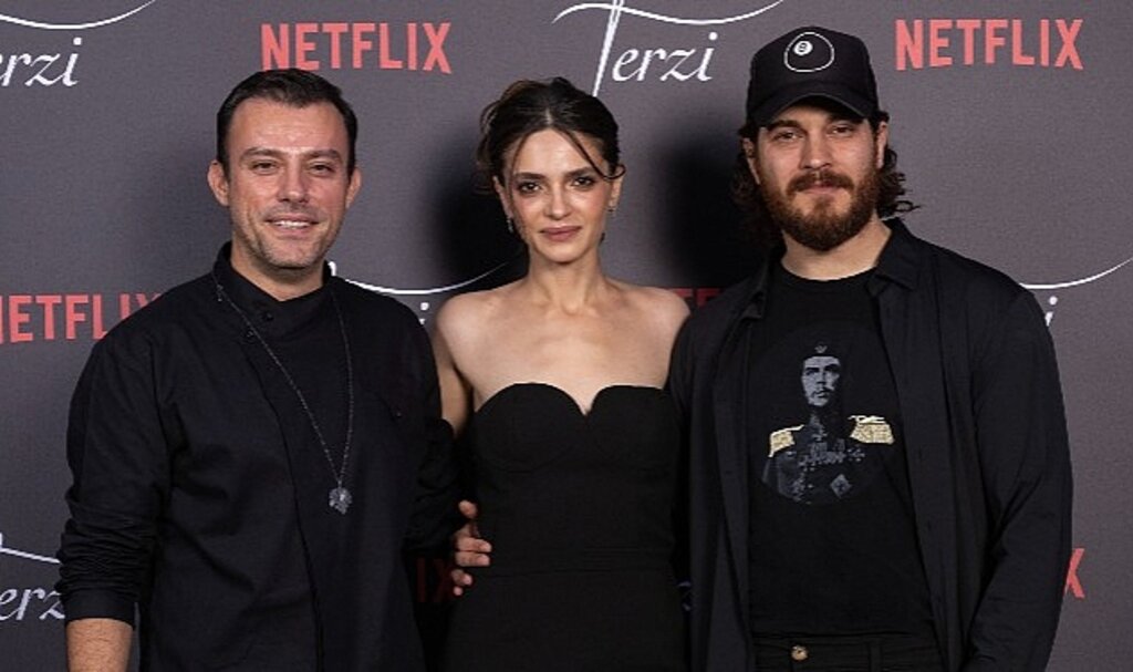 Netflix, Yeni Dizisi Terzi'nin Lansmanını Ekibin Bir Araya Geldiği Bir Yemek İle Kutladı