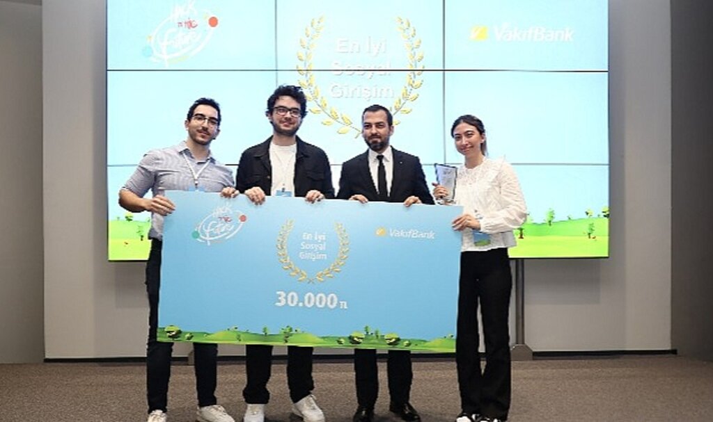 VakıfBank Hack to the Future'da gençler geleceğin bankacılığını bugünden tasarladı