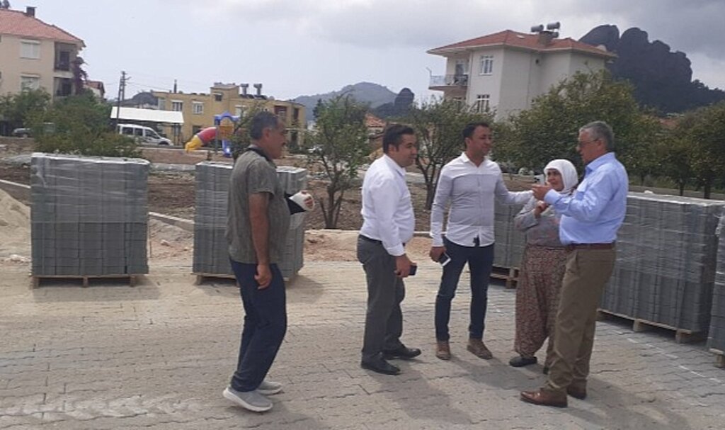 Başkan Topaloğlu Kuzdere Mahallesi'nde incelemelerde bulundu