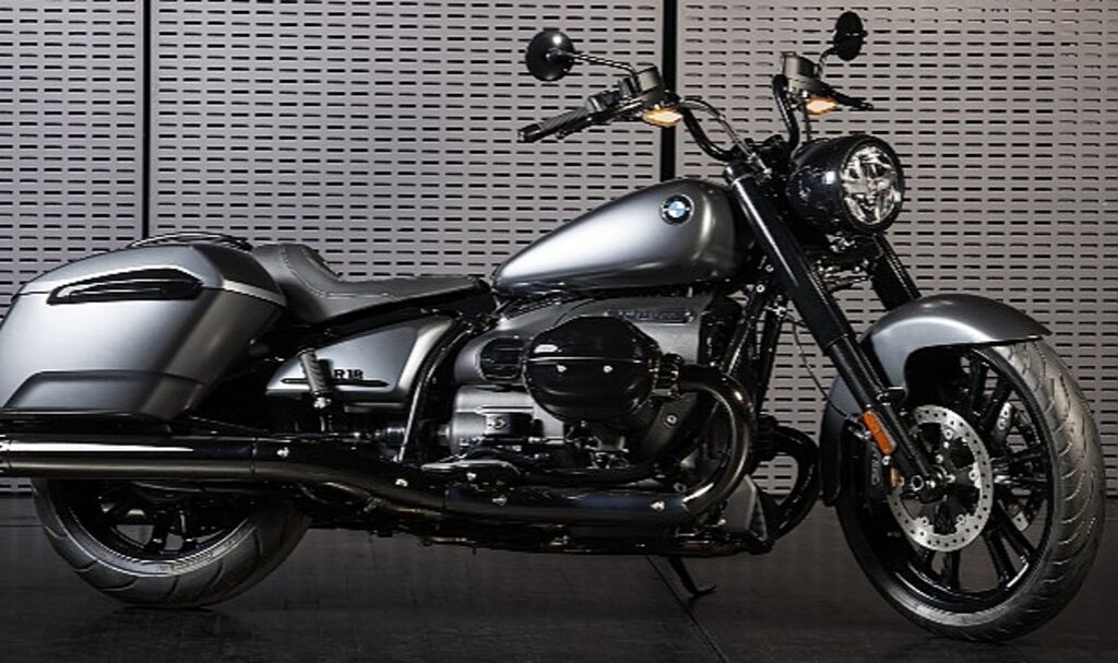 BMW Motorrad'ın İki Yeni Modeli R 18 Roctane ve R 12 nineT Tanıtıldı