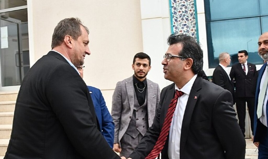 Bursa Roman Dernekleri Erdoğan'a Desteklerini İznik'ten İlan Ettiler