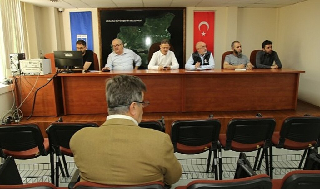 Büyükşehir'den 120 okula daha basketbol ve voleybol sahası