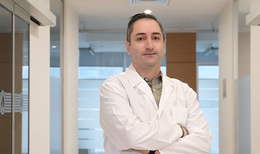 Doç. Dr. Barış Karabulut:
