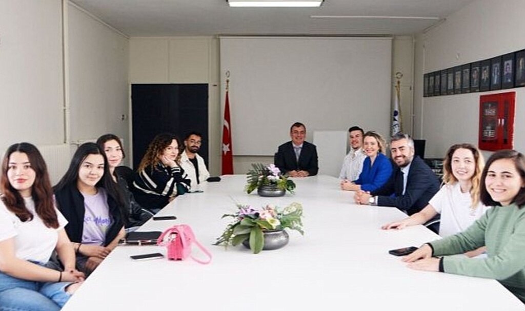 EÜ İletişim Fakültesinden