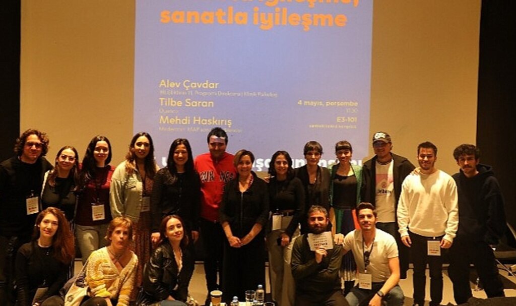 festival408 Açılış Etkinliğinde Söz Alan Oyuncu Tilbe Saran: 'Sanat bize birlik olacak ve soluk alacak alanlar sağlıyor'