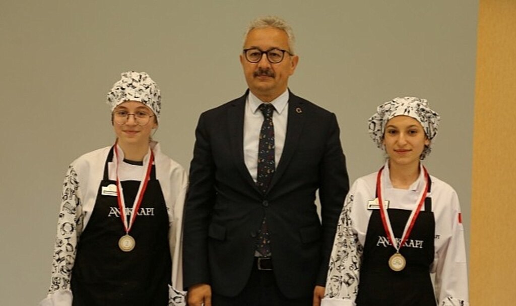 Geleceğin şefleri hünerlerini sergiledi