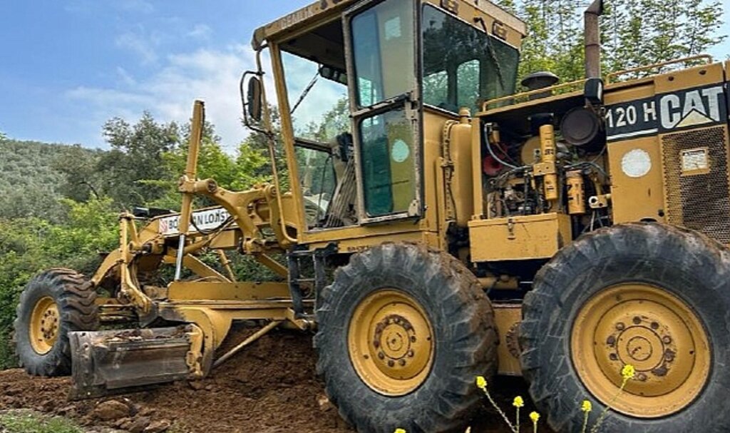 Gemlik'te çiftçilere arazi yolu desteği