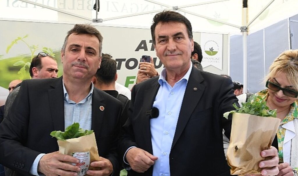 Osmangazi'de 1 milyon sebze fidesi vatandaşla buluştu