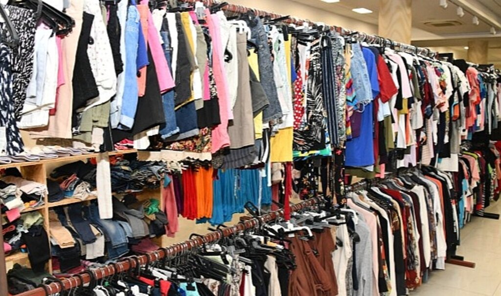 Yenişehir Belediyesi 40 bin depremzedenin yararlandığı Giysi Evi'ni tekrar açıyor