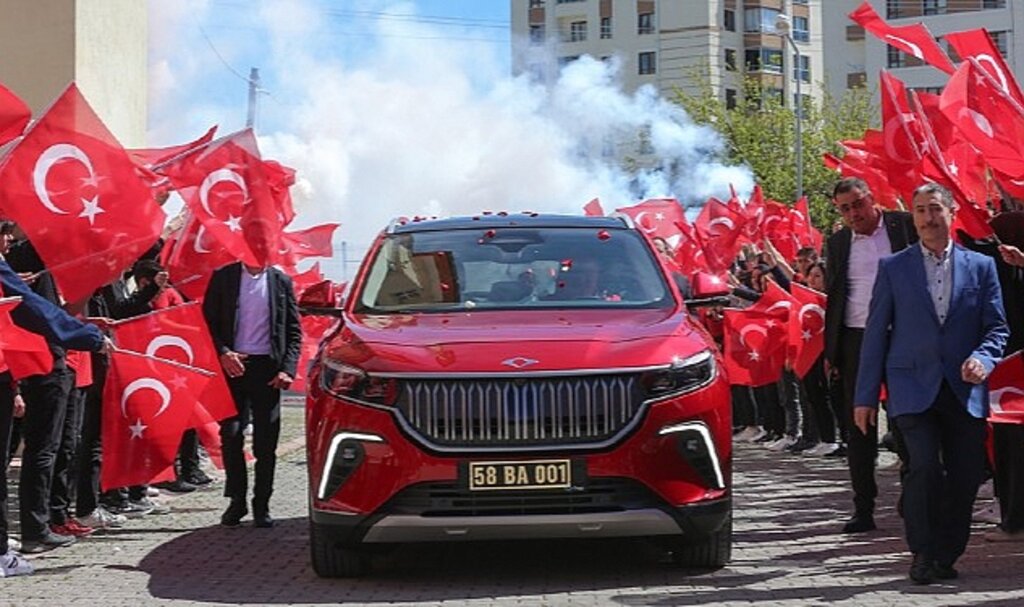 Yerli Otomobil 'TOGG' Sivas Bilişim Lisesi Öğrencileriyle Buluştu…