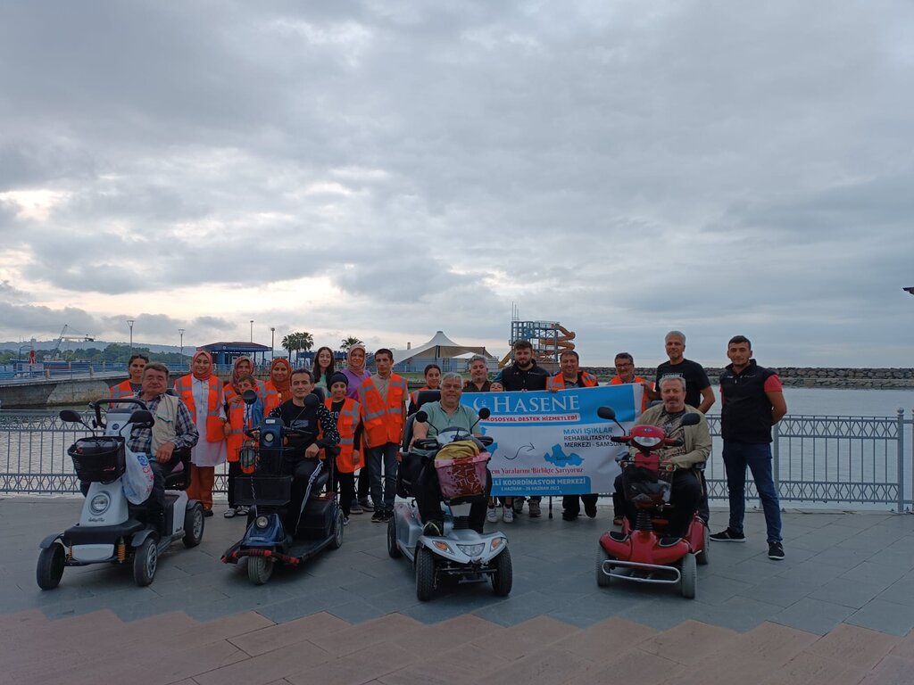 DEPREM BÖLGESİNDEKİ ENGELLİLERE MORAL OLUYOR