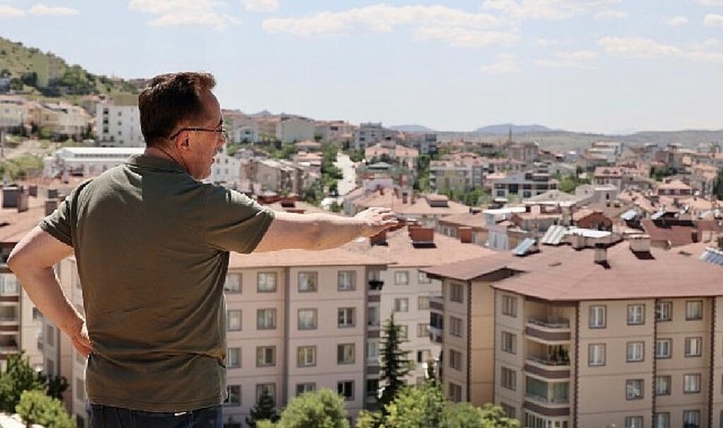 Başkan Savran Belediye ekiplerinin çalışma alanlarında incelemelerde bulundu