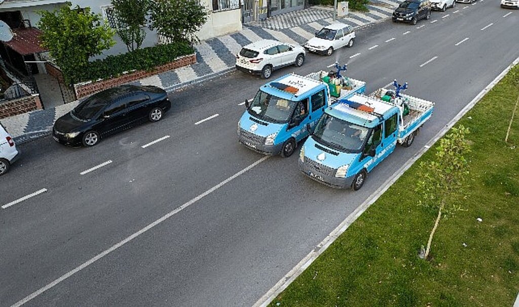 Buca'da sivrisineklere karşı ilaçlama başladı