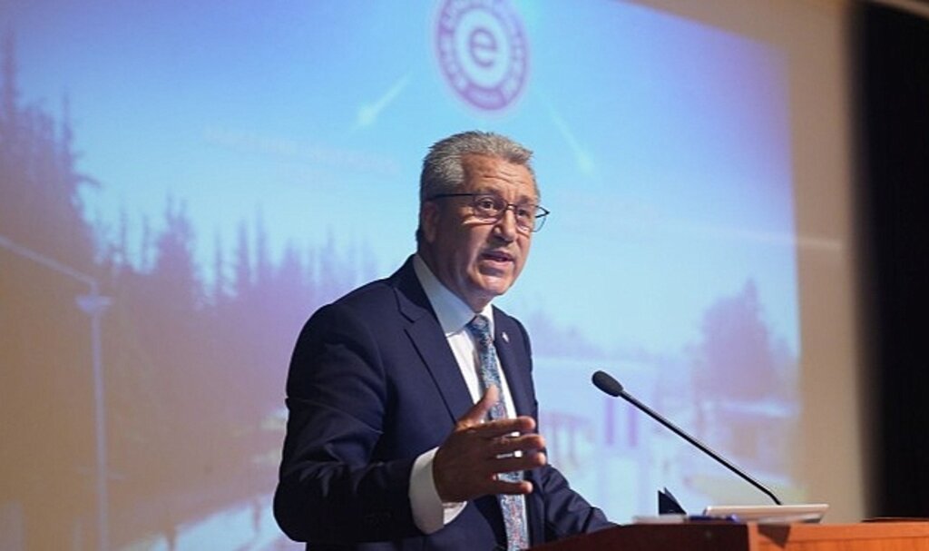 Ege Üniversitesinden girişimci kadınlara 