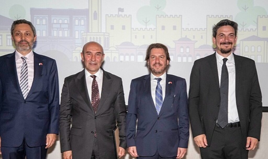 İzmir'in tarihi bölgesine 1 milyar dolarlık yatırım hedefi için dev adım