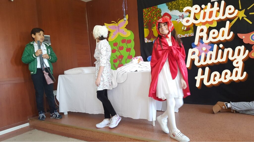 Kırmızı Başlıklı Kız (Little Red Riding Hood) Tiyatro Gösterisi