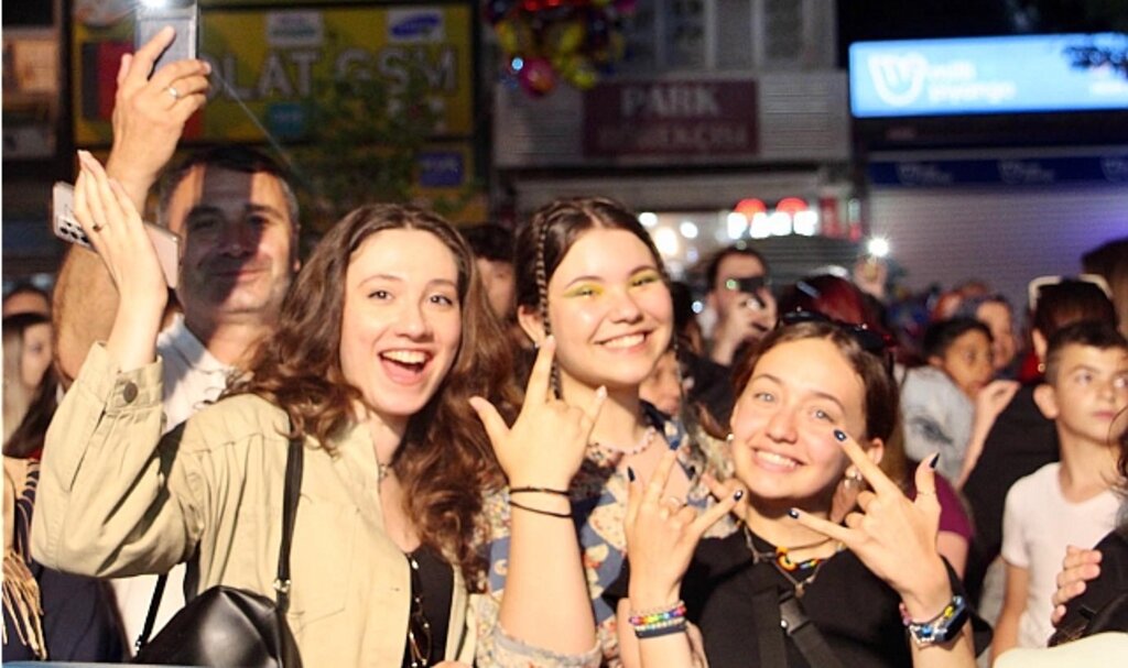 Retrobüs Saray'da nostalji rüzgarı estirdi