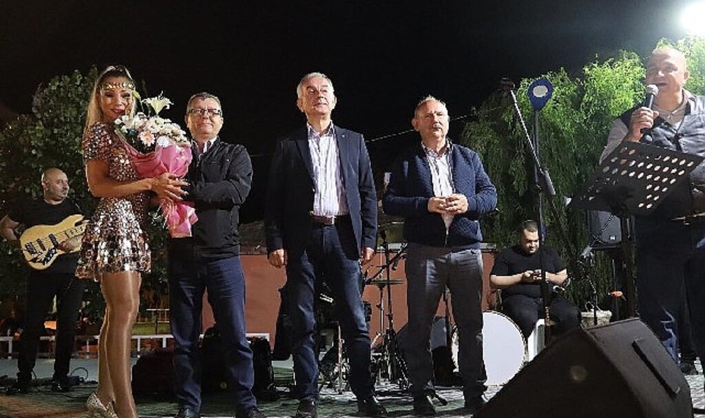 Sevtuğ, Büyükyoncalı'yı büyüledi