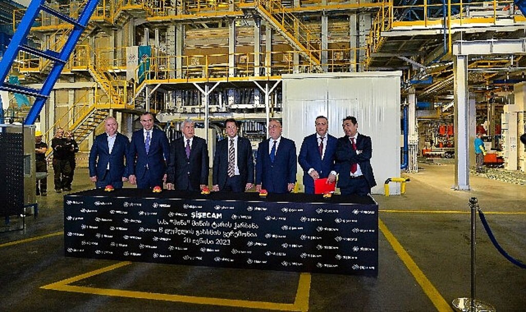 Şişecam'dan Gürcistan'a fırın yenileme yatırımı
