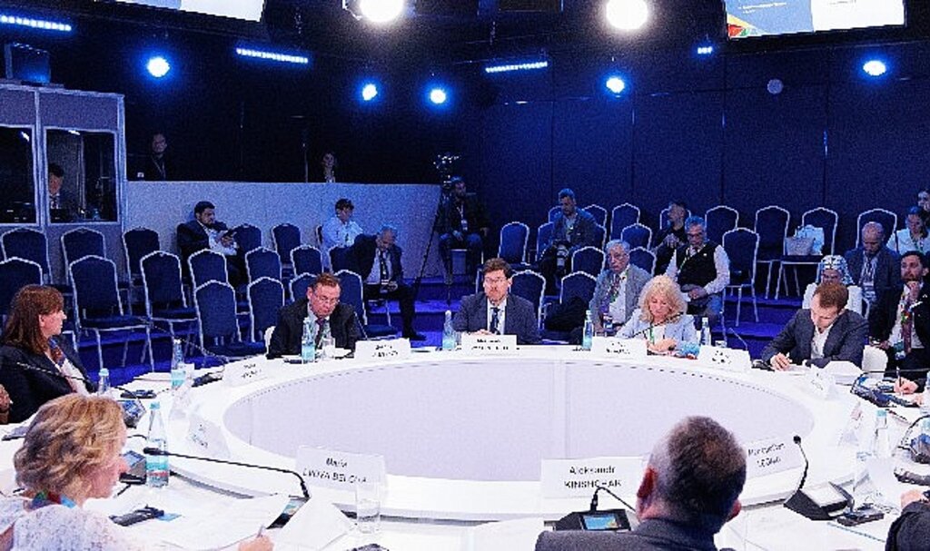 2'nci Rusya-Afrika Zirvesi Ekonomik ve İnsani Forumu St. Petersburg'da Düzenlendi