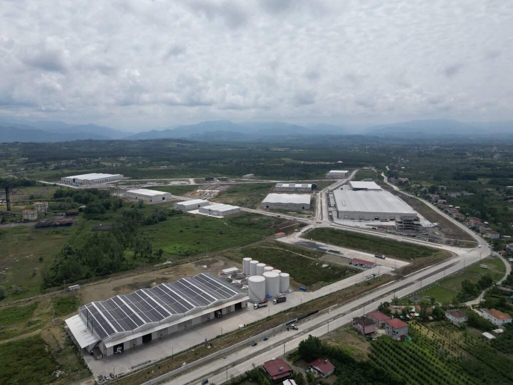 ÇARŞAMBA OSB’DE FABRİKALAR YÜKSELMEYE DEVAM EDİYOR