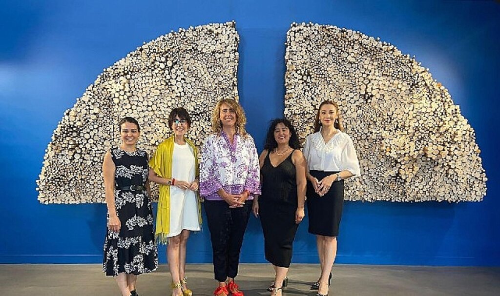 Azerbaycan'ın sanat koleksiyonu İzmirlilerle buluşacak