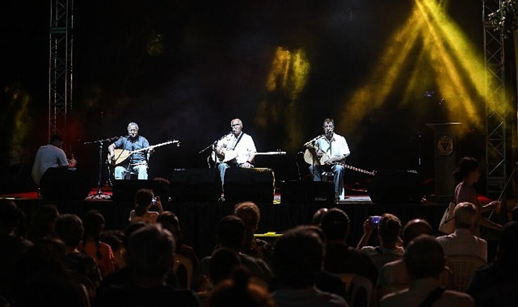 Buca'da Aşıklar Şöleni