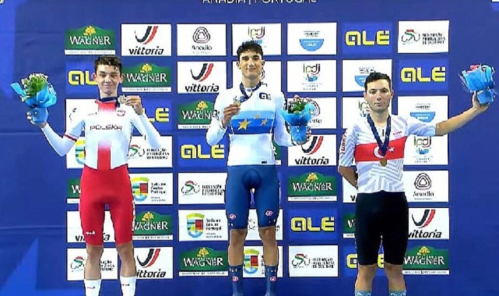 Büyükşehir Belediyesporlu Bisikletçi Avrupa Pist Şampiyonası'nda 2 Madalya Birden Kazandı