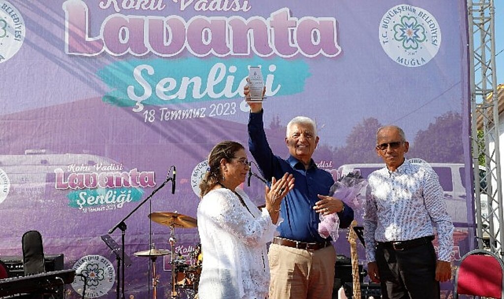 Büyükşehir Lavanta Şenliği'ne Vatandaşlardan Yoğun İlgi