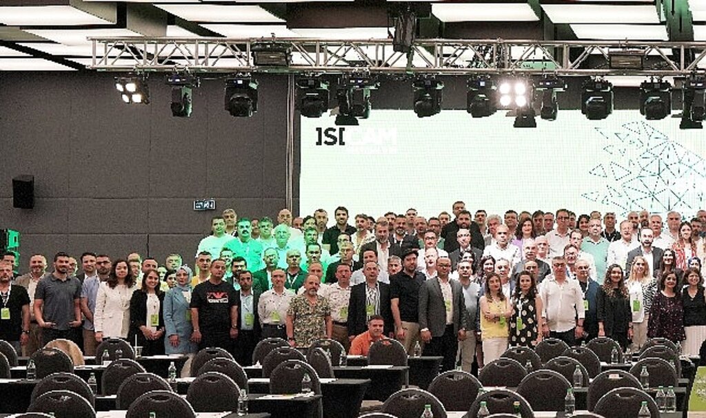 Isıcam Sistemleri, 49. Yıldönümünde Yetkili Üreticileri ile Bir Araya Geldi