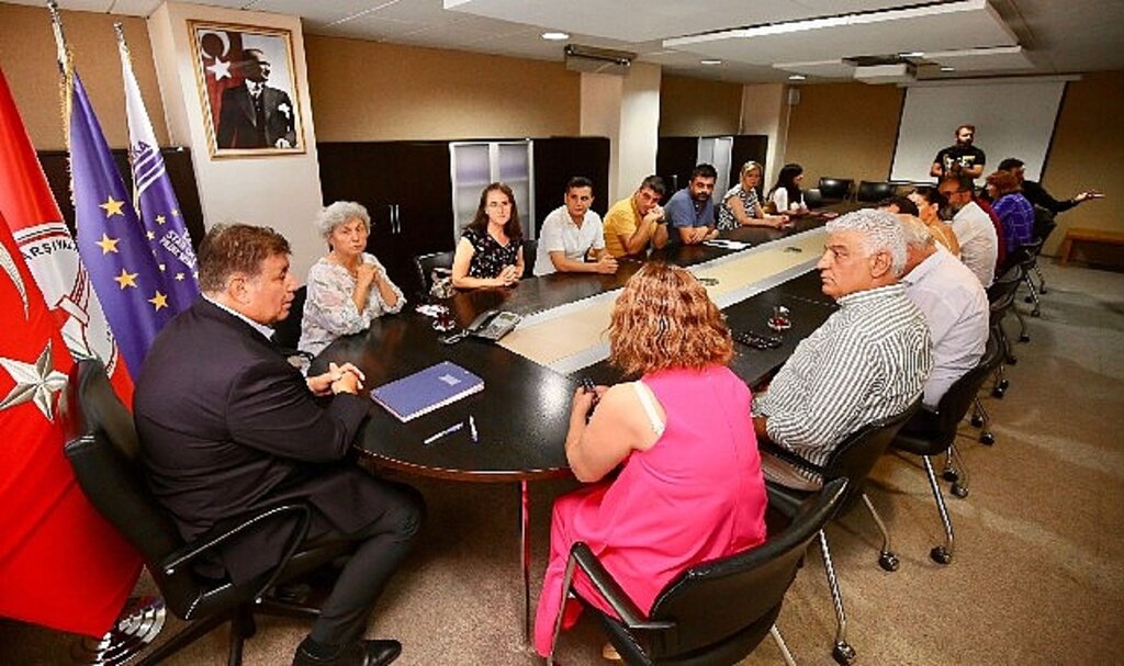 Karşıyaka'da yüzleri güldüren toplu iş sözleşmesi imzalandı
