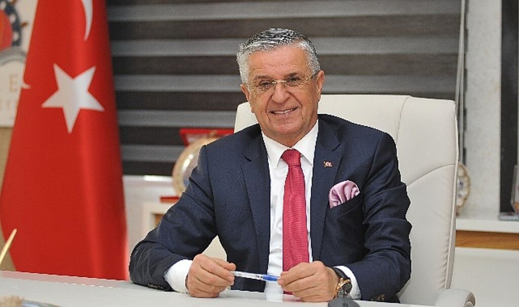 Kemer Belediyesi EYT'li personelin tamamının tazminatını ödedi