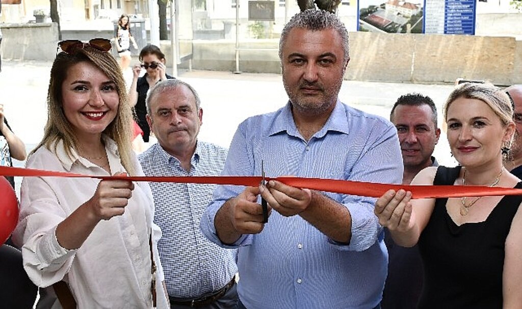 Malkara belediye başkanı Ulaş Yurdakul Fresh Fast Food'un açılışını gerçekleştirdi