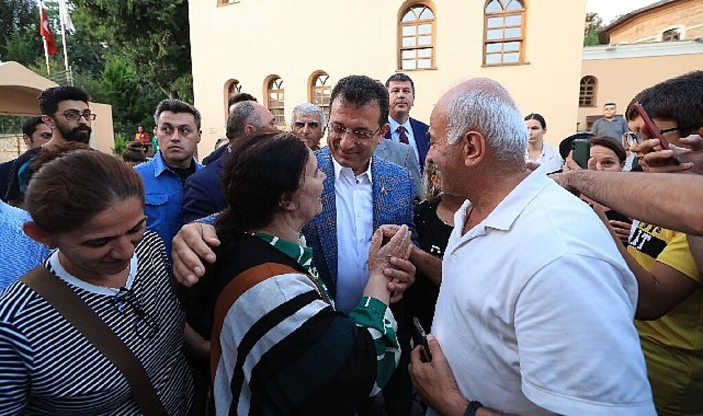 Muharrem'in 9'uncu gününde canlar sofrasında konuştu